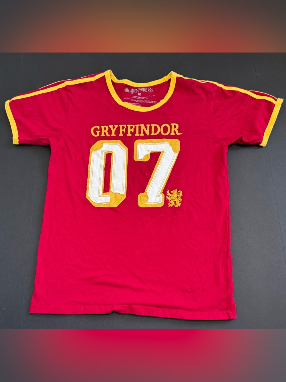 Harry Potter Gryffindor Quidditch Jersey T-Shirt M